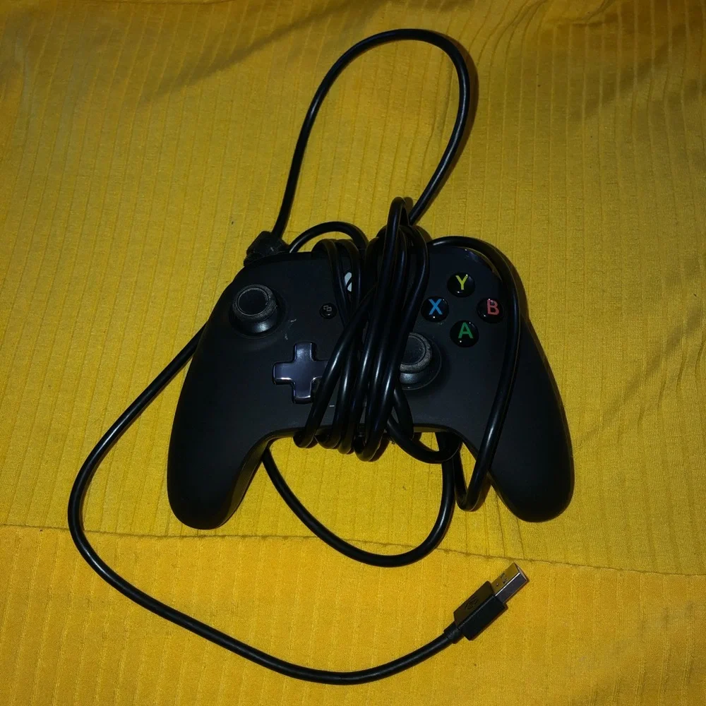 Gaming controller